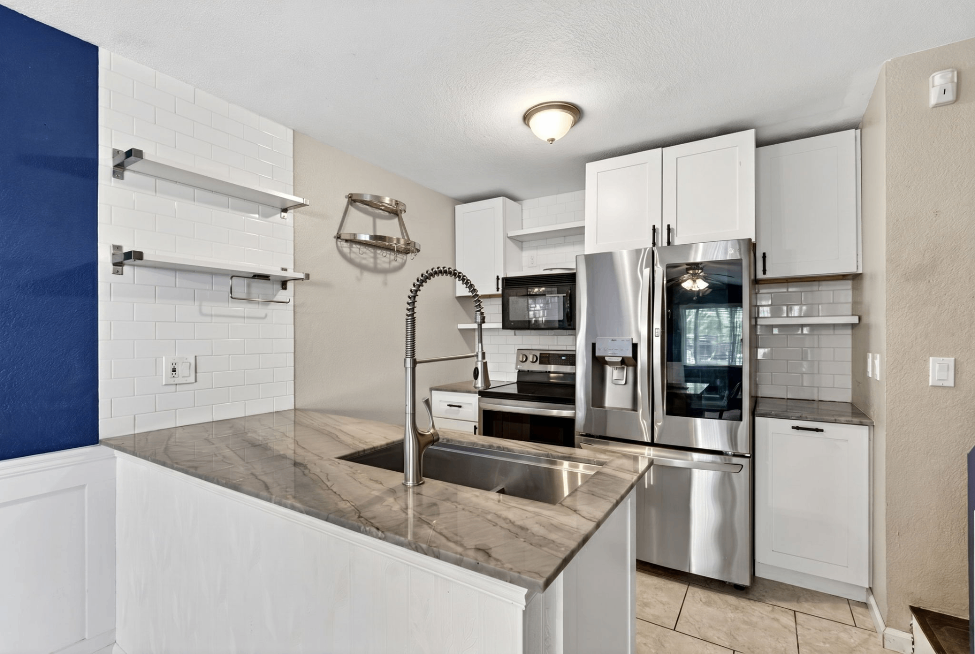 510 N Alma School Rd #210, Mesa, AZ 85201