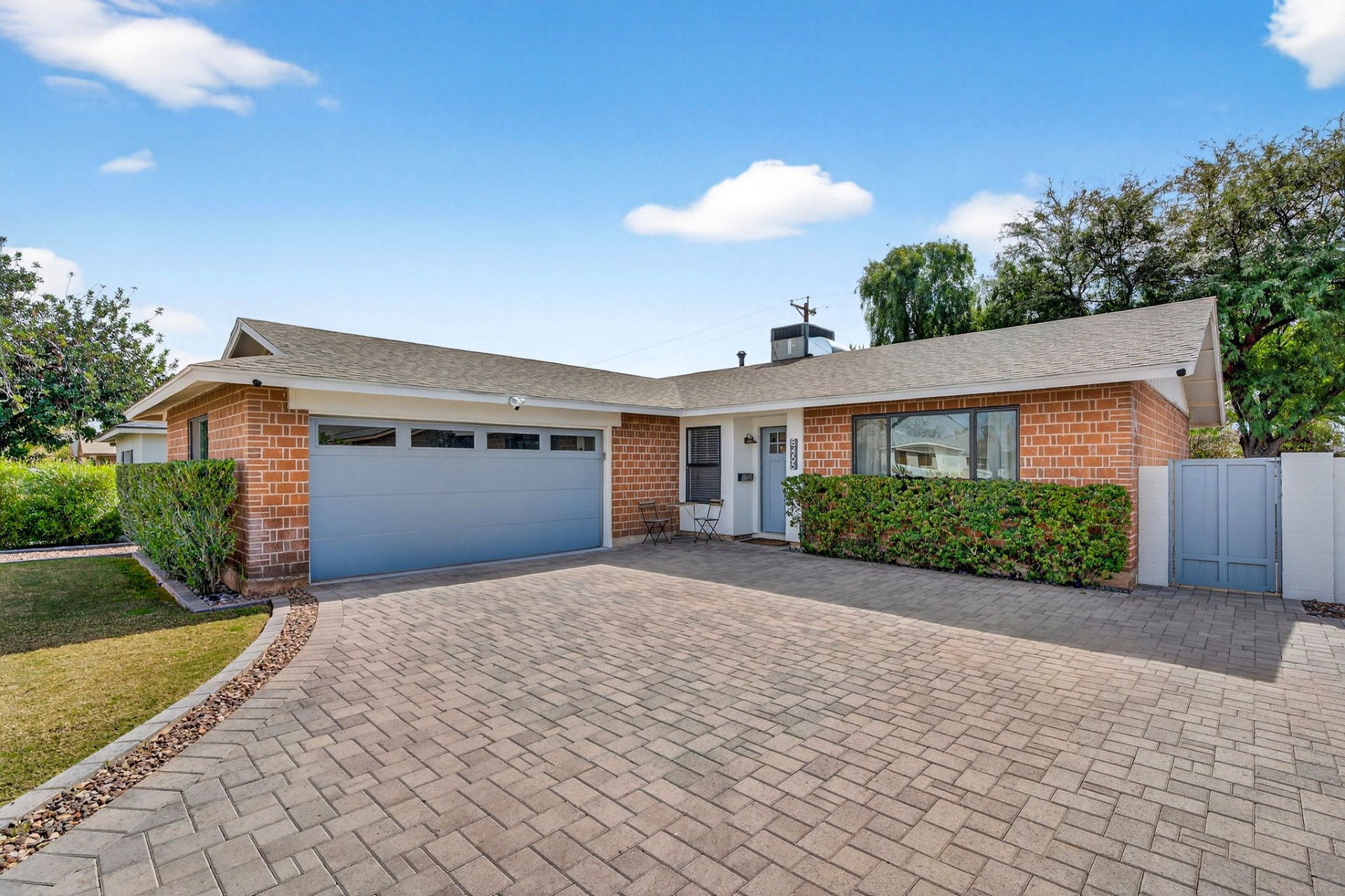 8455 E Vista Dr, Scottsdale, AZ 85250